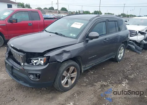 2015 Jeep Compass Latitude из США, поврежденный, VIN 1C4NJDEB8FD412768